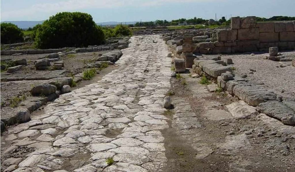 Cesta Roman